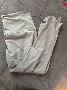 Lululemon grey active leggings